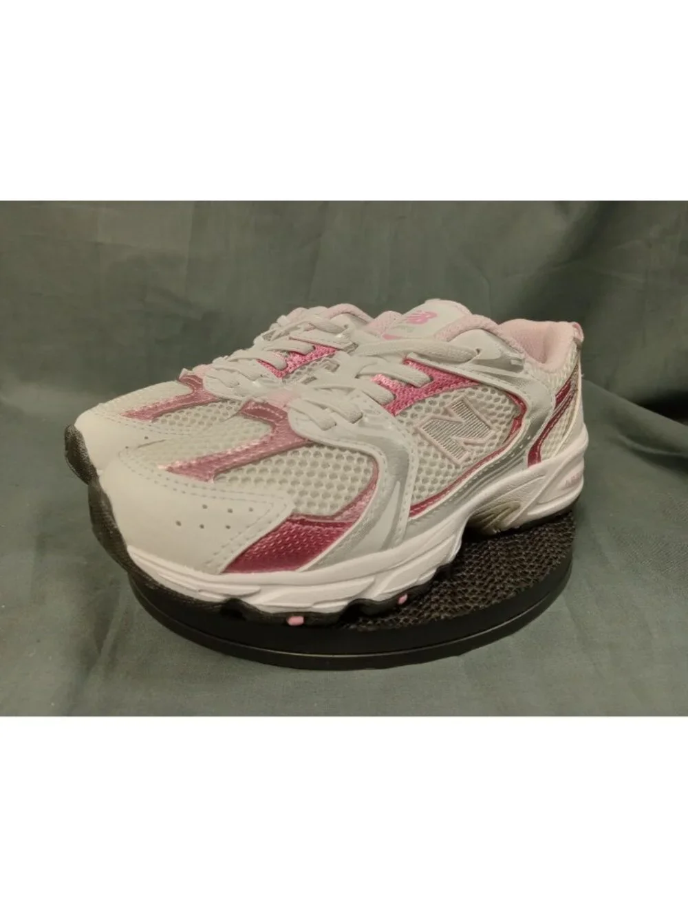 New Balance 530 Sneakers PZ530RK Mesh White Pink Girls Size 1.5 NEW NO BOX!